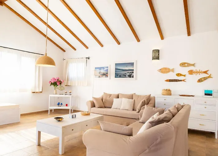 Arriba וילה לאחארס