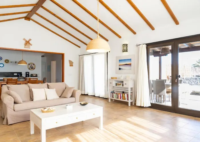 Arriba فيلة لاجاريس