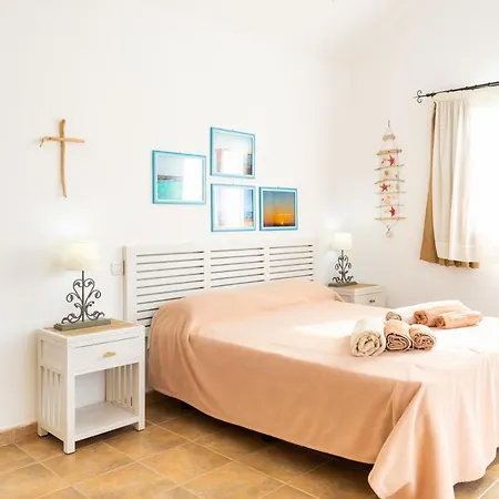 Arriba Вилла Лахарес