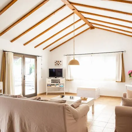 Arriba Вилла Лахарес